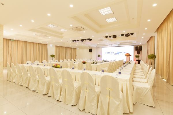 Ninh Kieu Riverside Hotel (Cân Tho)